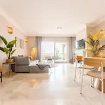 Sea & Sun Hills Views Pool Jacuzzi Appartement