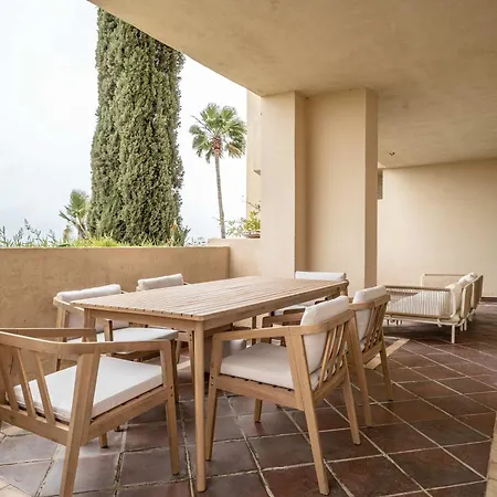 Sea & Sun Hills Views Pool Jacuzzi Daire