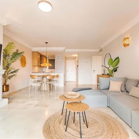 Sea & Sun Hills Views Pool Jacuzzi 公寓 埃斯特波纳